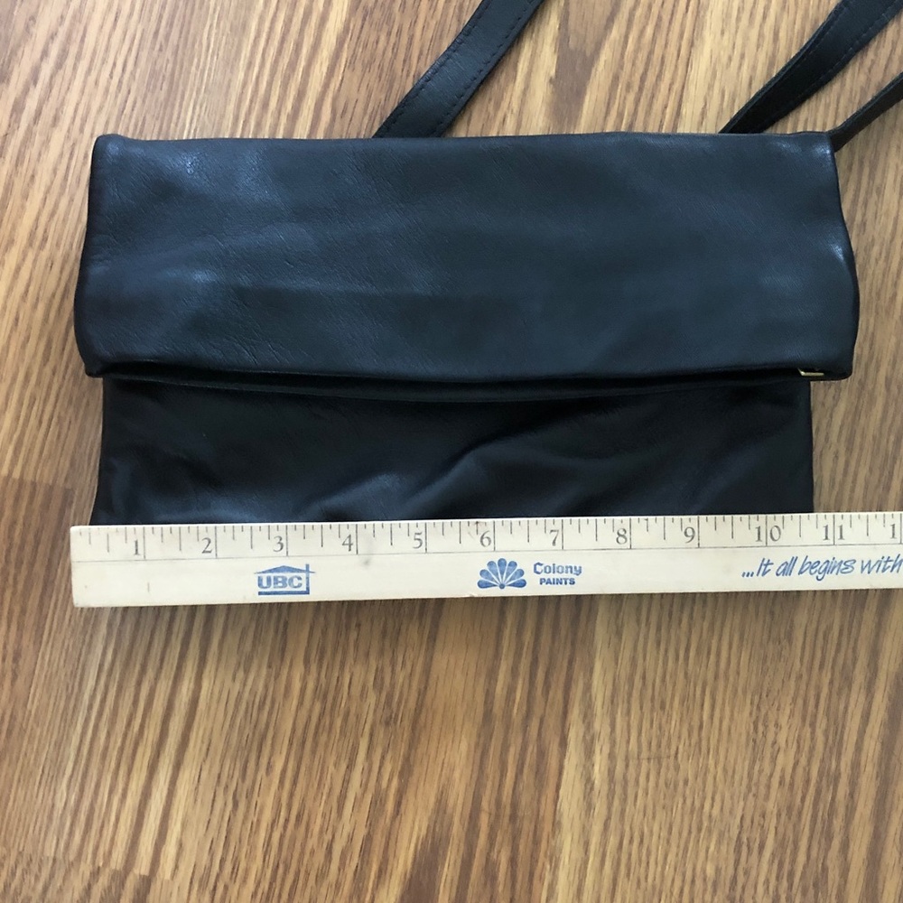 Sseko Designs Black Leather Foldover Convertible Crossbody Clutch Bag - Picture 6 of 8